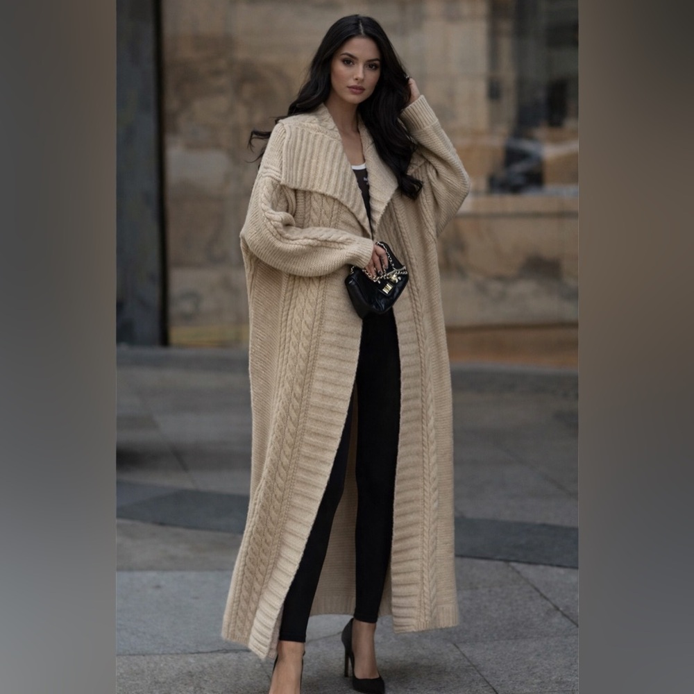 Heavy Weight Cream Long Cardigan Sweater